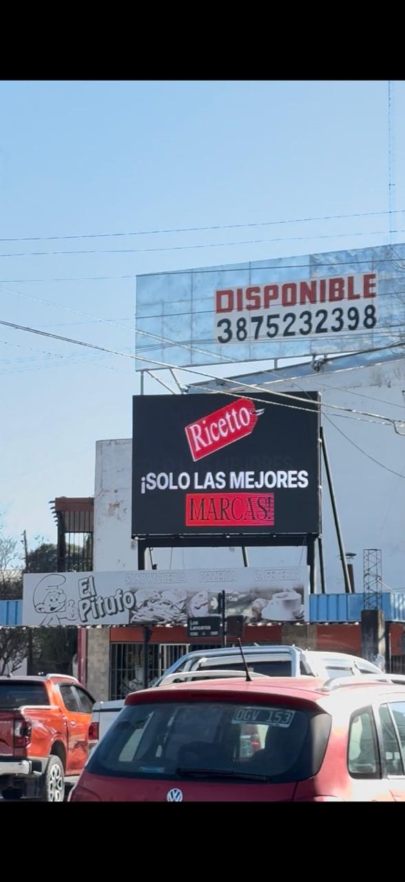 Pantalla Av. Chile 2